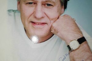 Malcolm Roberts Autograph 4