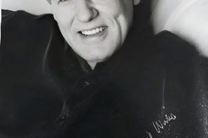 Malcolm Roberts Autograph 1